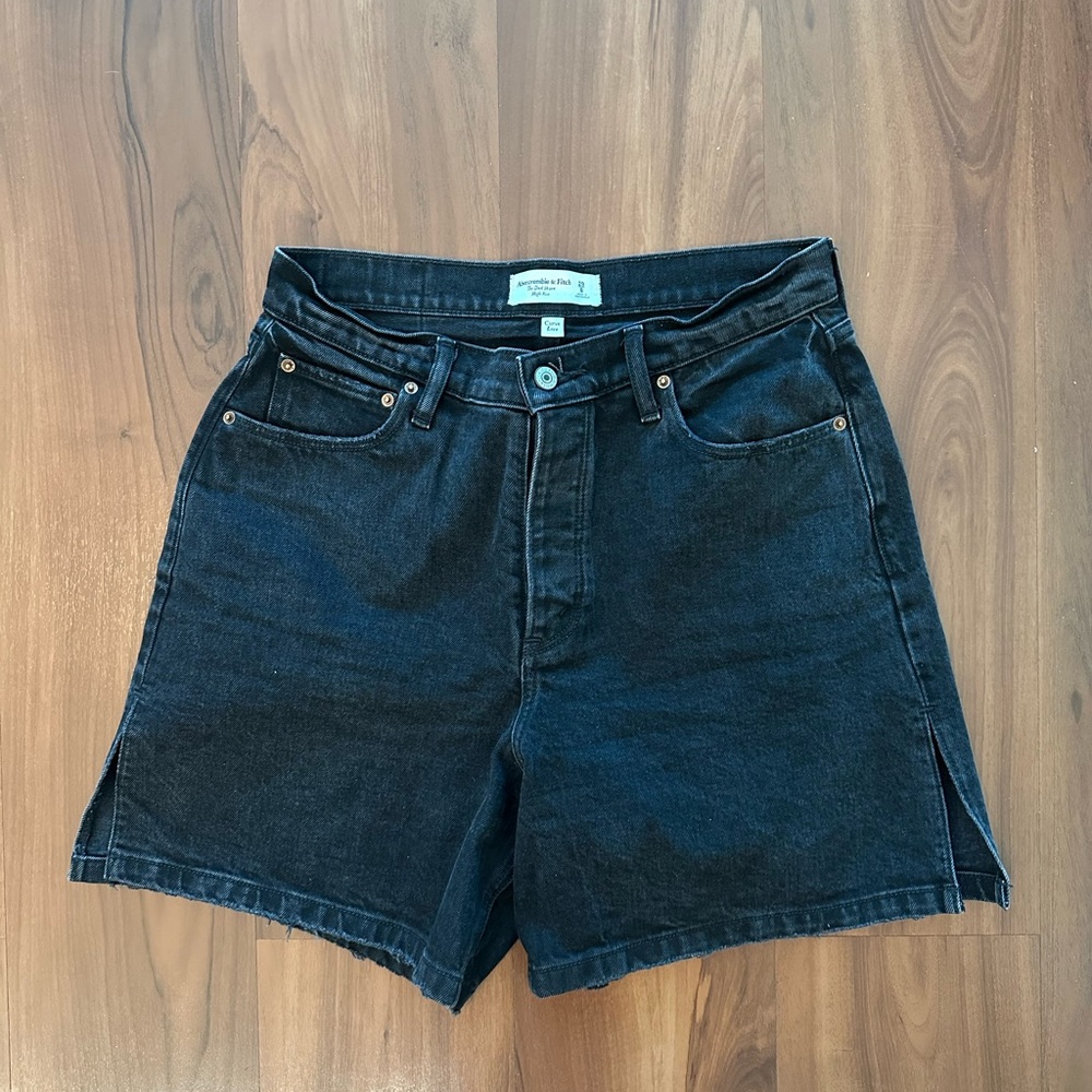 Abercrombie Curve 7” Dad Short